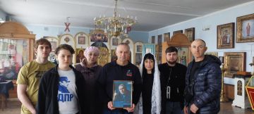 В Энергодарском местном отделении ЛДПР прошло торжественное мероприятие, приуроченное к третьей годовщине со дня смерти Владимира Вольфовича