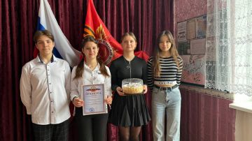 В Мелитопольском муниципальном округе завершился дистанционный конкурс школьных театров "Школьная авансцена"