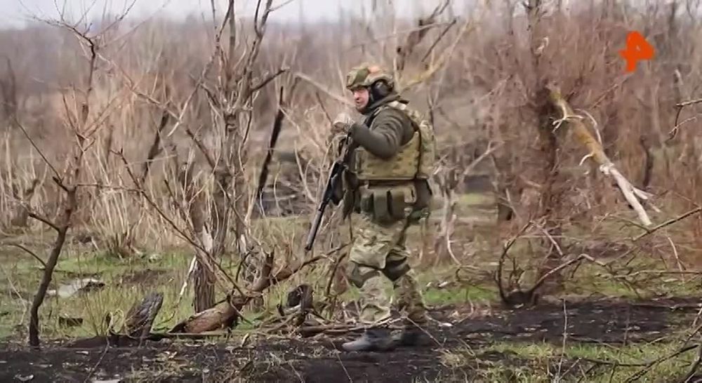 Олег Царёв: Опубликовано видео, как наши казаки отряда «Барс-11» 22 декабря 2024 года установила поклонный крест в Запорожской области