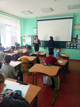 Марьяновский клуб провёл беседу со школьниками об угрозах экстремизма