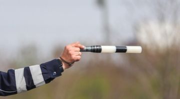 Не доехал. Суд Запорожской области конфисковал автомобиль и лишил прав пьющего водителя