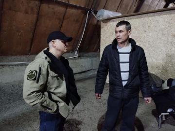 Команда запорожского филиала фонда «Защитники Отечества» и активисты из Волонтерской роты «Боевого братства» в преддверии 80-летия Победы навестили в Мелитополе ветерана СВО Евгения Иванова