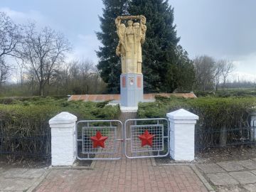 Шефы закончили работы на мемориале в Розовке