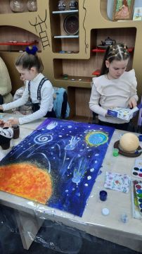 10 апреля 2024 года состоялся выездной урок для учеников МКОУ ДО "МДХШ" подготовительного отделения, преподаватель Сердюк Е.А