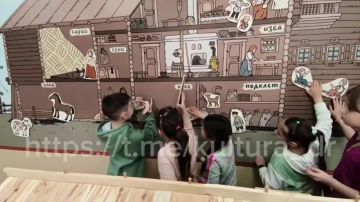 Сегодня в музее ДК "Горняк" г. Днепрорудное состоялось открытие выставки детских работ "Путешествие по Вселенной", приуроченной ко Дню космонавтики!