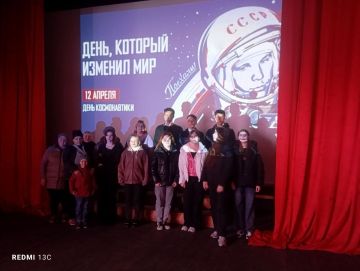12 апреля 1961 года на земную орбиту вывели первый в мире космический корабль-спутник с человеком на борту