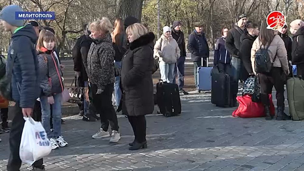 Школьники Запорожской области, проживающие вблизи ЛБС, отправились отдыхать в Крым