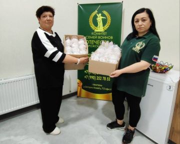 Депутат Мелитопольского окружного совета Елена Ивановна Любенко передала пасхи для военнослужащих