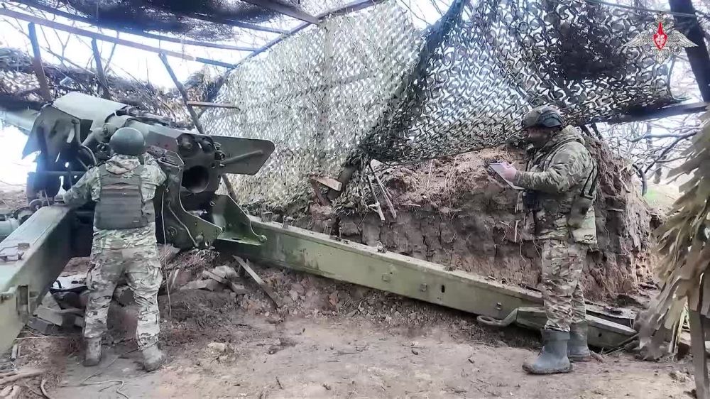 Расчёт артиллерийской установки 2А36 «Гиацинт-Б» из состава Новороссийского соединения ВДВ нанёс удар по опорным пунктам ВСУ с личным составом на Ореховском направлении