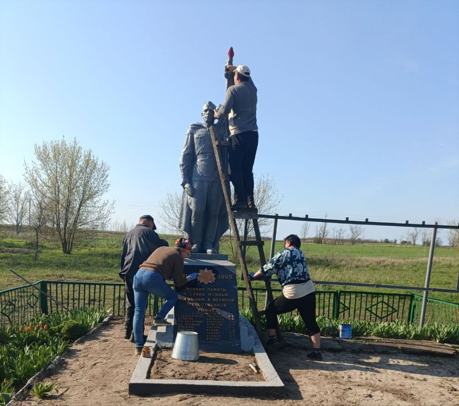 В сёлах Токмакского муниципального округа при содействии пензенцев продолжаются работы по ремонту памятников военной истории