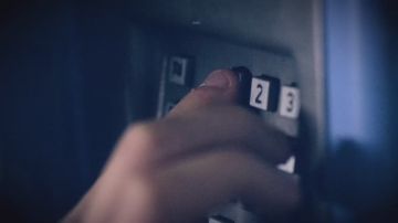Дети и 207 статья УК РФ. Нередко несовершеннолетние, обучающиеся в  образовательных учреждениях,  сообщают в правоохранительные органы о заложенных в школе бомбе или иных взрывных устройствах
