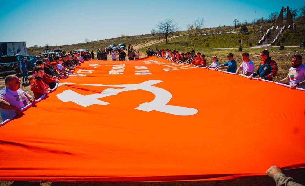 Добровольцы Запорожского РО ВСКС приняли участие во Всероссийской акции «Мы за чистоту»