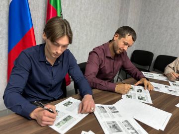 «Диктант Победы». Сотрудники администрации Мелитопольского муниципального округа и депутаты Мелитопольского окружного совета присоединились к всероссийской акции «Диктант Победы» Подписывайтесь на "Мелитопольский район"