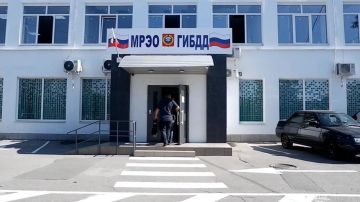 Автомобили с номерами Украины, ДНР и ЛНР необходимо поставить на российский учет до 1 января 2026 года