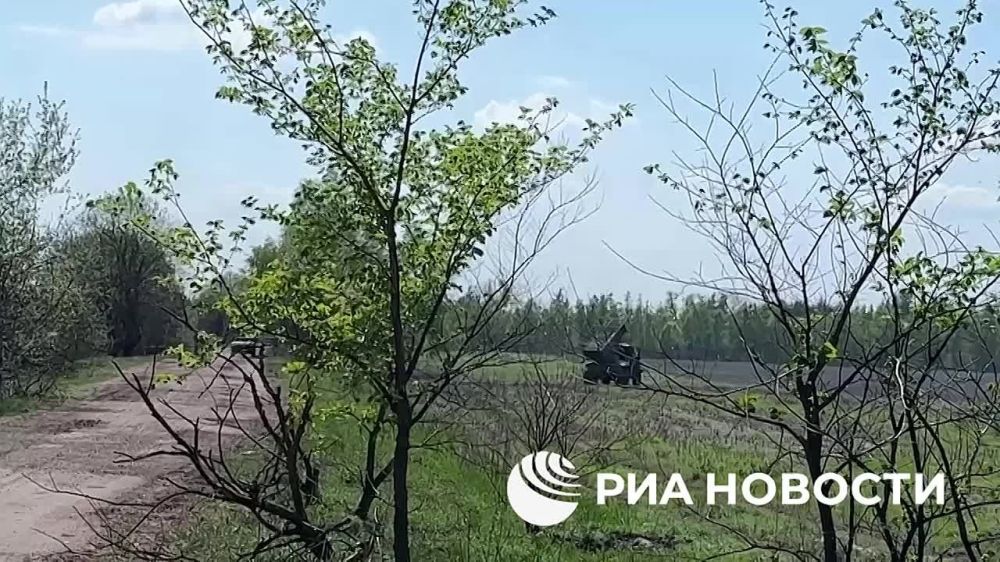 Минобороны России опубликовало кадры из населенного пункта Горналь в Курской области, который в результате активных боевых действий освободили военнослужащие подразделений группировки войск "Север"