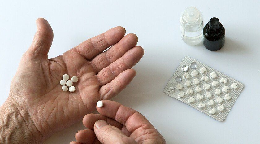 Мишустин: доля отечественных жизненно важных лекарств должна вырасти до 90%