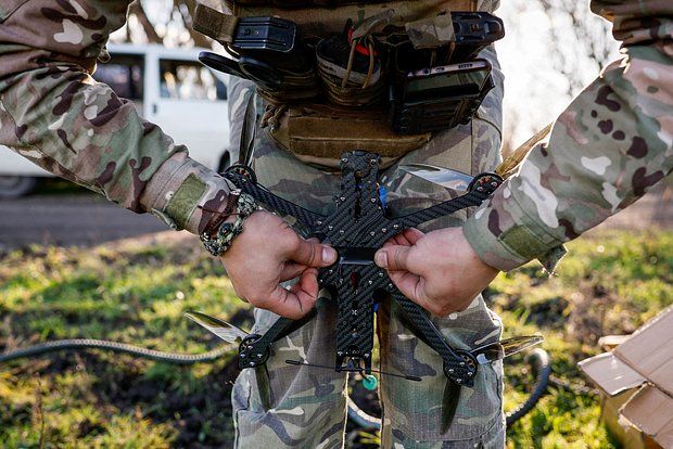 Мэр Энергодара Пухов сообщил об атаке дрона ВСУ по центру города