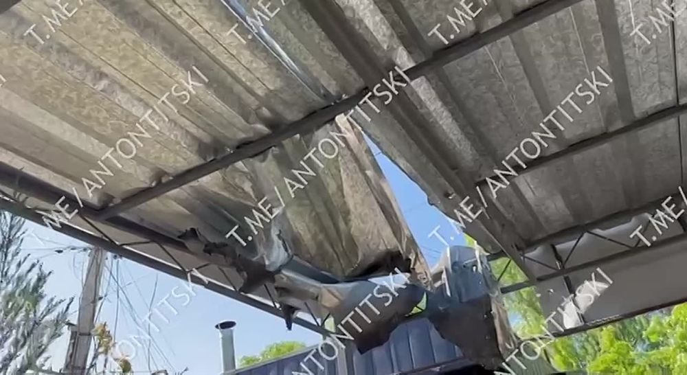 Антон Тицкий: Атаке вражеского беспилотника подверглось здание магазина в Васильевке