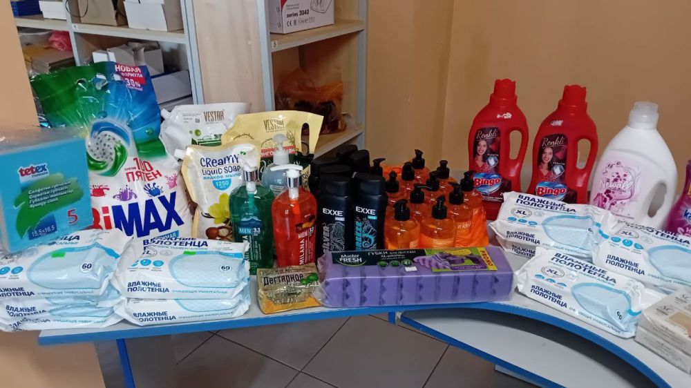 В Днепрорудном проводится сбор помощи в поддержку бойцам Российской Федерации, находящимся в зоне СВО, к 9 Мая