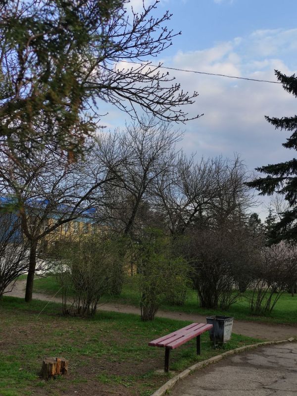 Желаем вам доброго утра! Пусть новый день начинается легко и с прекрасным настроением! Желаем безоблачного дня, достижения поставленных целей, комфорта и радости!