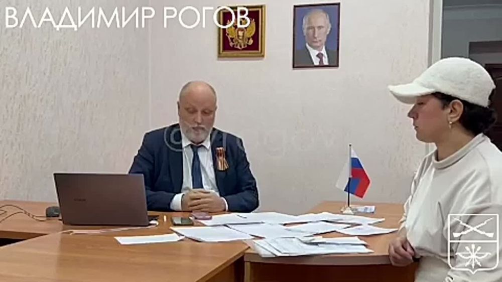 В 1945 он шёл в ногу с Победой на Красной площади, спустя 80 лет его внучка ранена ударом нацистских дронов и не может добиться справедливости от местных чинуш