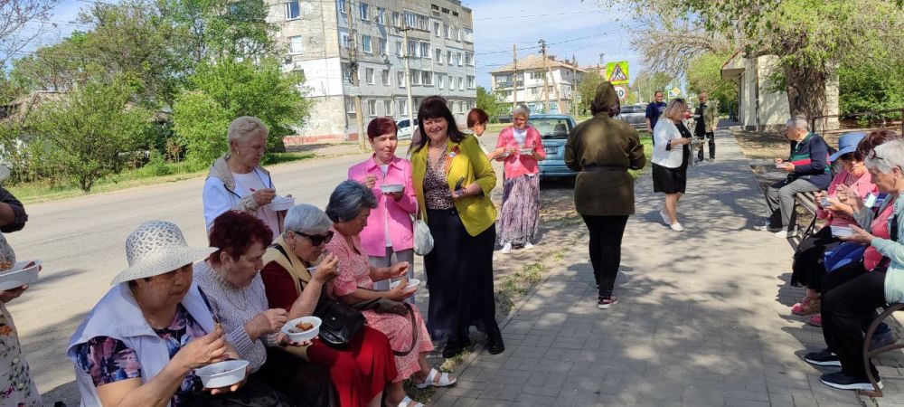 7 мая Специалистами отделения активного долголетия, социальной помощи семьям с детьми и социальной реабилитации пгт