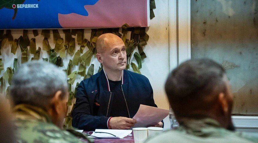 Первый заместитель руководителя Администрации Президента РФ Сергей Кириенко посетил расположение добровольческого отряда БАРС-11 в Запорожской области
