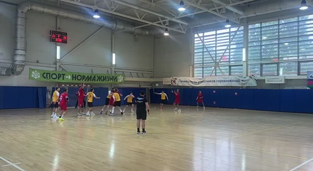    .          ,    ,      ӻ