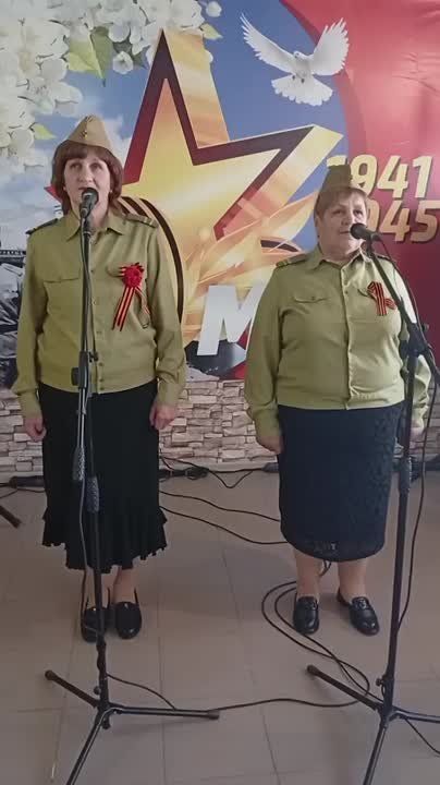 Песня "Жду тебя". Поют - Любовь Бык и Светлана Янда