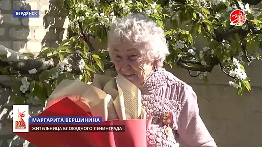 В Бердянске Антон Прокофьев навестил жительницу блокадного Ленинграда