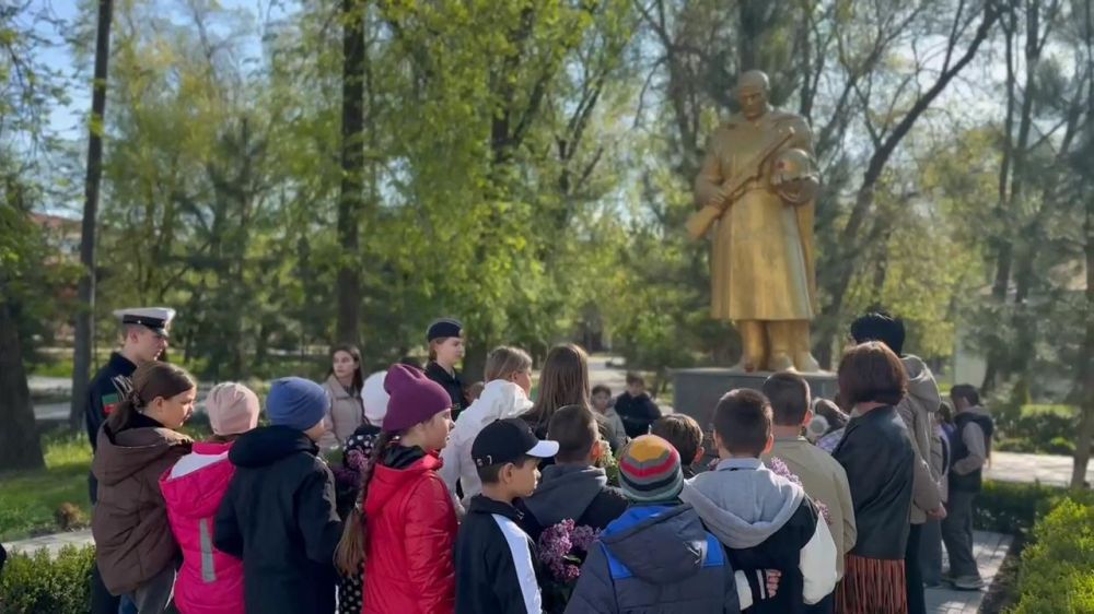 Память о подвиге солдат Великой Победы живёт в сердцах потомков
