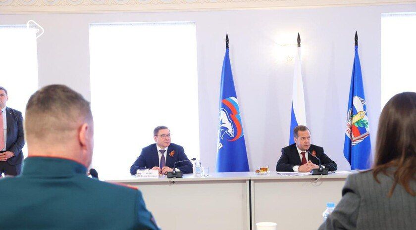 Дмитрий Медведев поддержал идею о проведении литературных фестивалей в исторических регионах