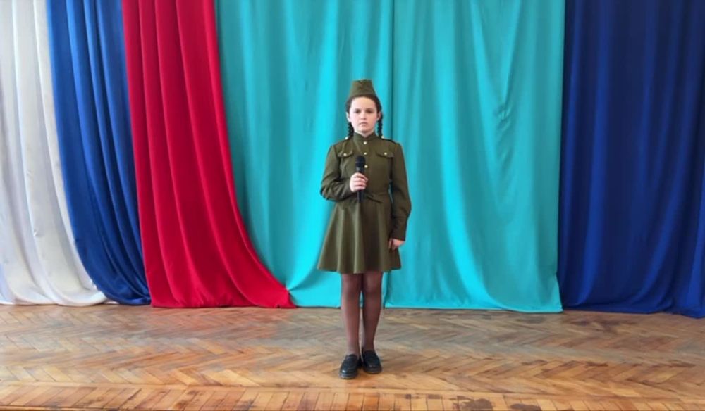 Песня "Журавли". Поет - Иванова Полина