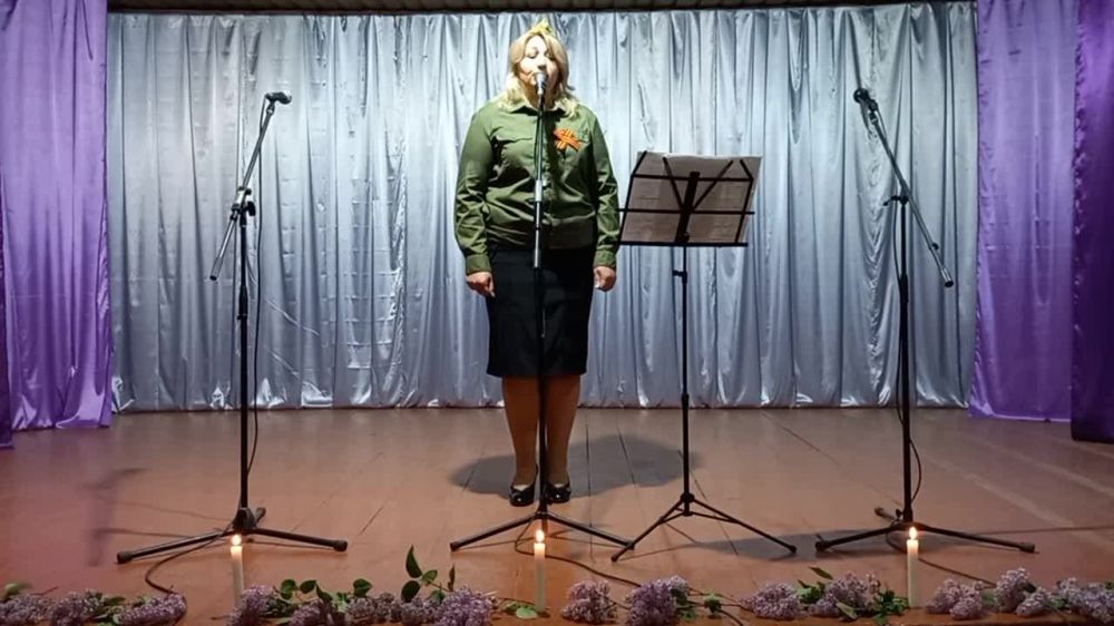 Песня " Верните Память". Поёт - Звягинцева Наталья