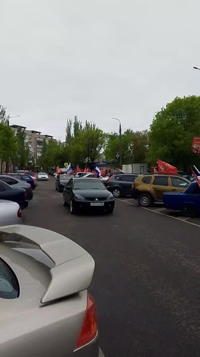 В Бердянске состоялся автопробег в честь Дня Победы