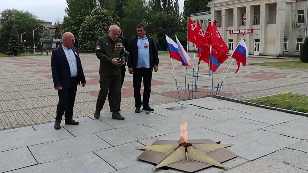 Вечный огонь зажгли на мемориале в Пришибе