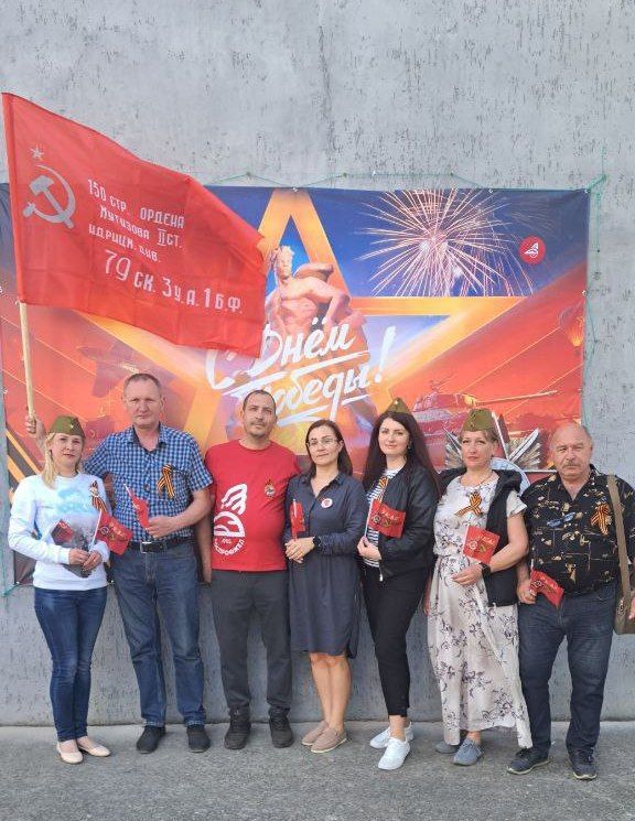 Коллектив Мелитопольского локомотивного депо сердечно поздравляет всех с великим праздником – Днём Победы!