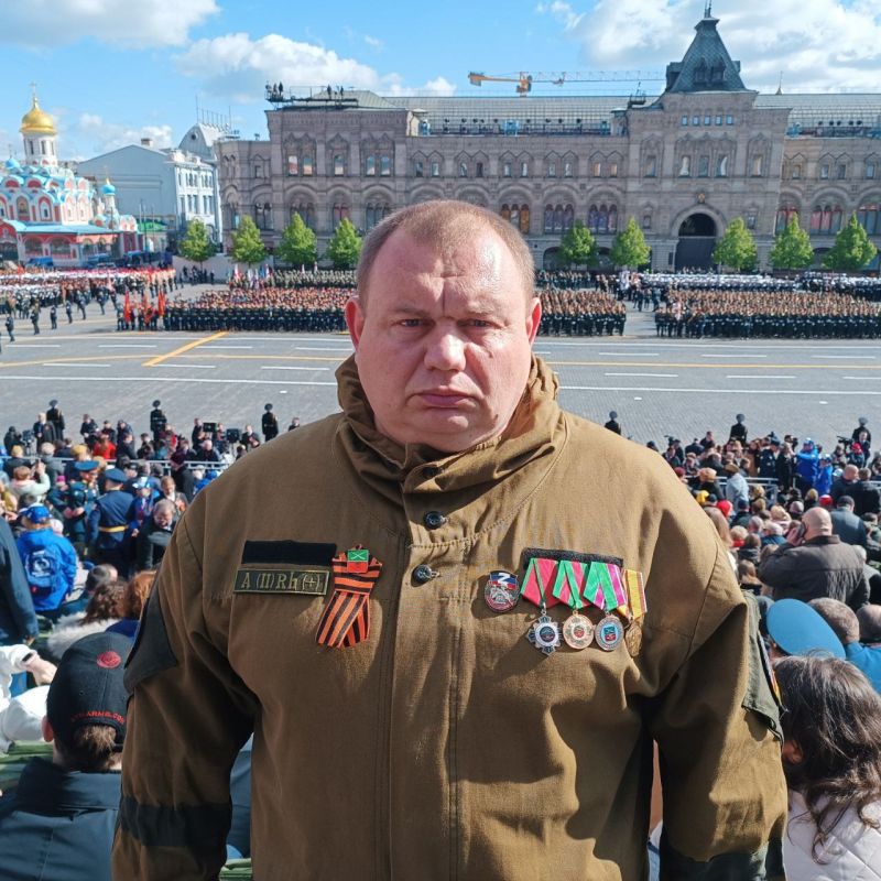 Члены Ассоциации ветеранов СВО Запорожской области Дмитрий Царенков, Валерий Миня и Кирилл Бабушкин стали почетными гостями Парада Победы в Москве