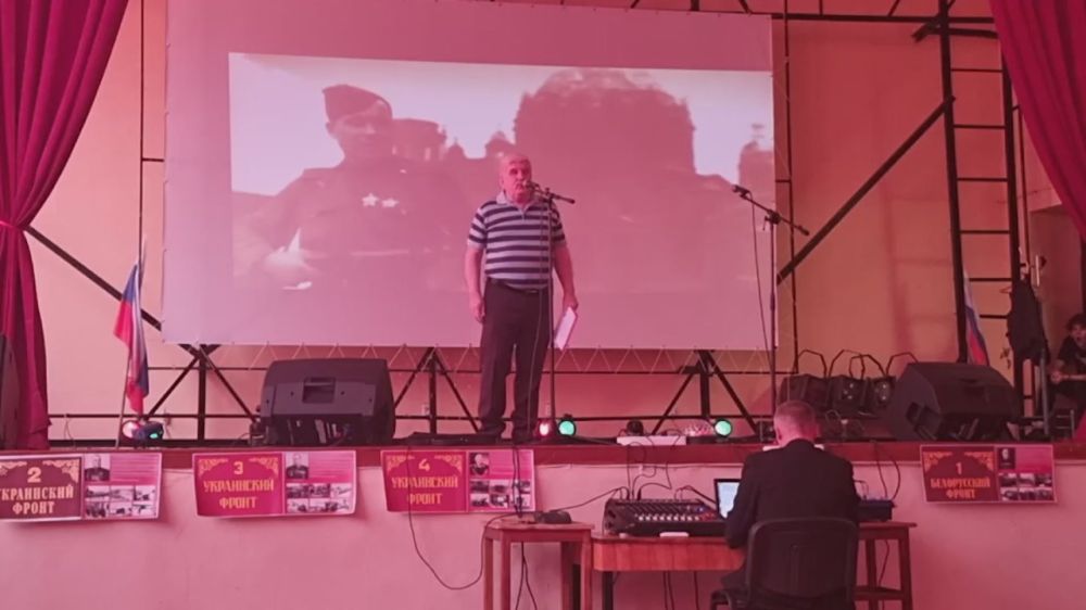 В Днепрорудненском индустриальном колледже прошел праздничный концерт, посвященный Победе в Великой Отечественной войне