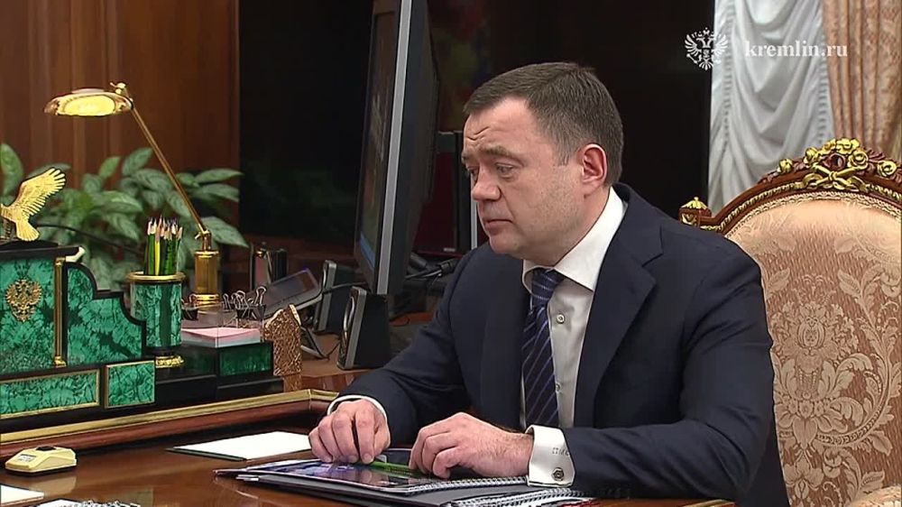 Президент провел рабочую встречу с председателем ПСБ Банка