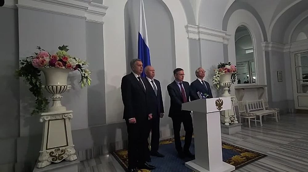 Мы готовы к работе!. «Завтра с утра, буквально с 10 утра, мы будем ждать украинскую сторону, которая должна прибыть на встречу. Мы готовы к работе!»