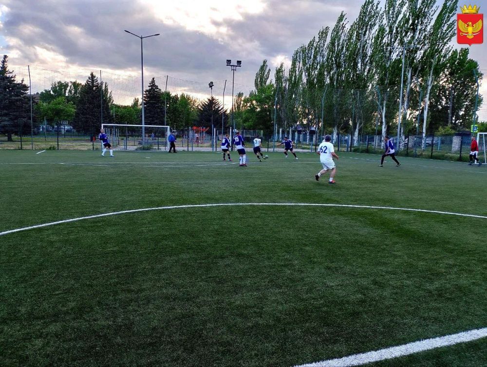 14 мая матчем между командами ФК «Южный регион» и ФК «Ветераны 60+» закончился первый тур 2 круга Чемпионата Приморской любительской лиги (ПЛЛ) по футболу 6х6, посвященного Году защитника Отечества и 80-летию Победы в...