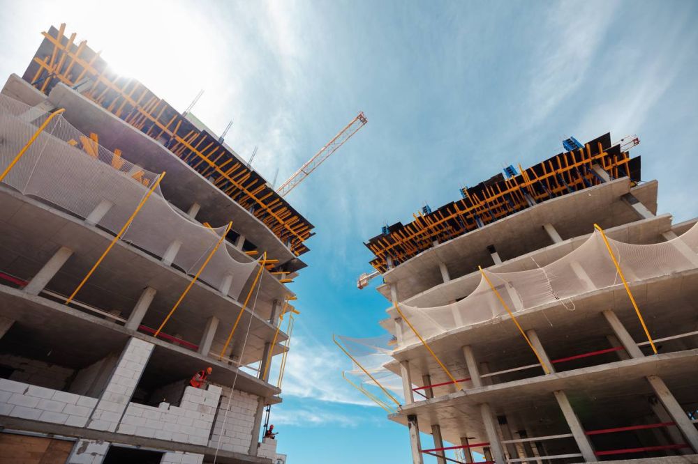 Более 472 млн рублей выделят на капремонт еще 35 многоквартирных домов в Запорожской области