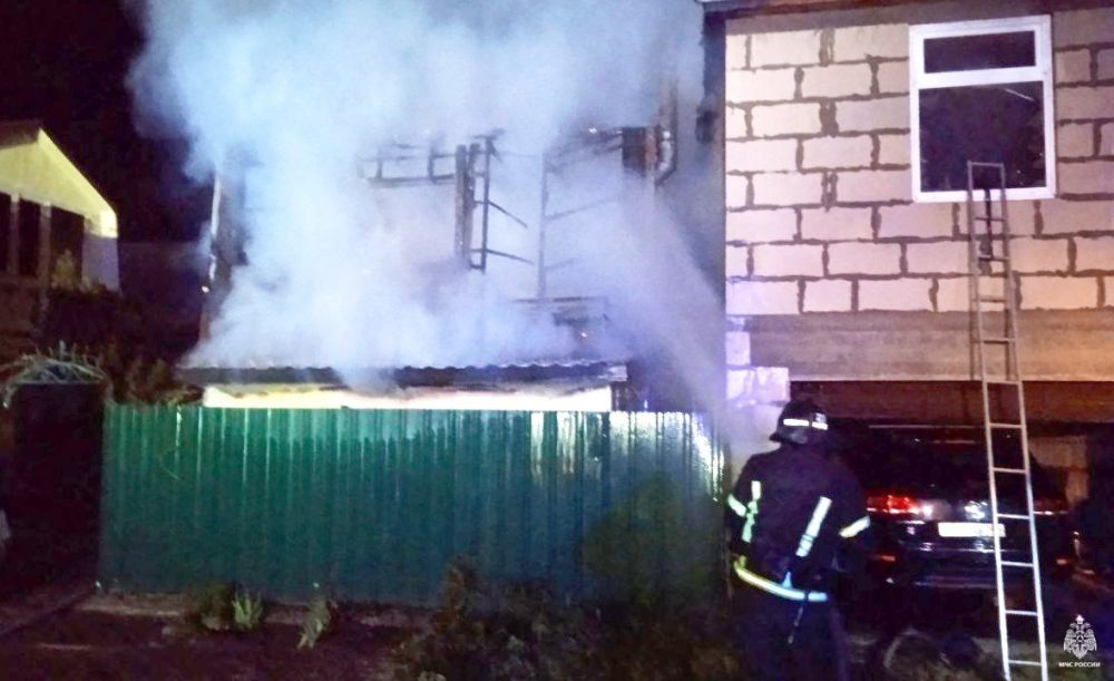 Оперативные действия МЧС России предотвратили серьезные последствия пожара в Бердянске