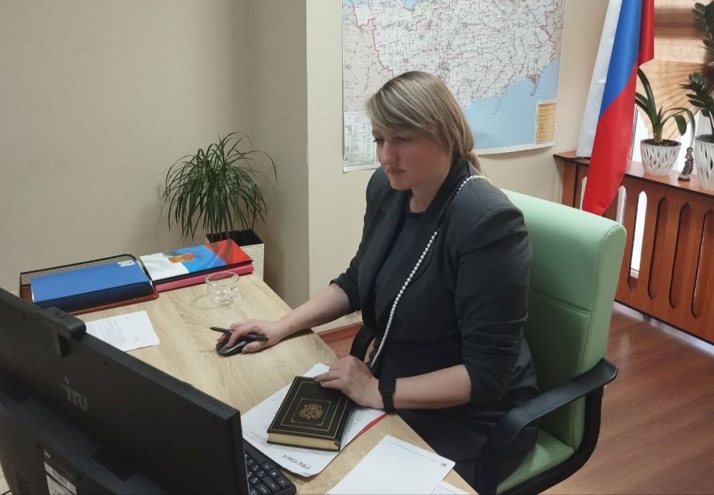 Управлением ЗАГС Запорожской области сегодня проведено традиционное совещание в режиме ВКС с руководителями территориальных структурных подразделений ведомства