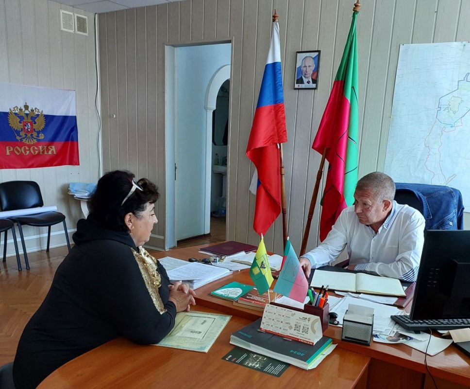 Вчера и.о. Начальника территориального отдела Кирилловского сельского поселения Сергей Анатольевич Михайлюк провёл плановый приём граждан