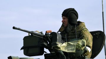 Длительное перемирие может помочь провести денацификацию Украины и установить настоящий мир историк