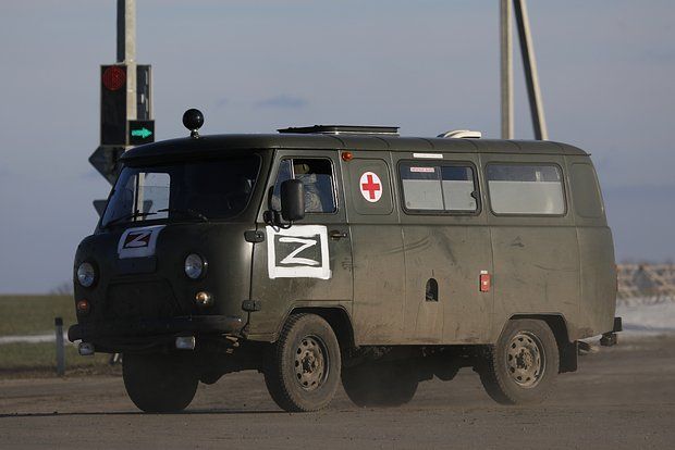 РИА Новости: Военный медик под огнем танка эвакуировал семь раненых сослуживцев