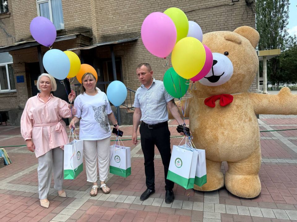 Сотрудники ТФОМС Запорожской области подарили праздник воспитанникам школы-интернат «Гармония»