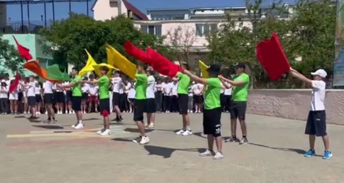 Школьники из Запорожской области отдохнули на Черном море